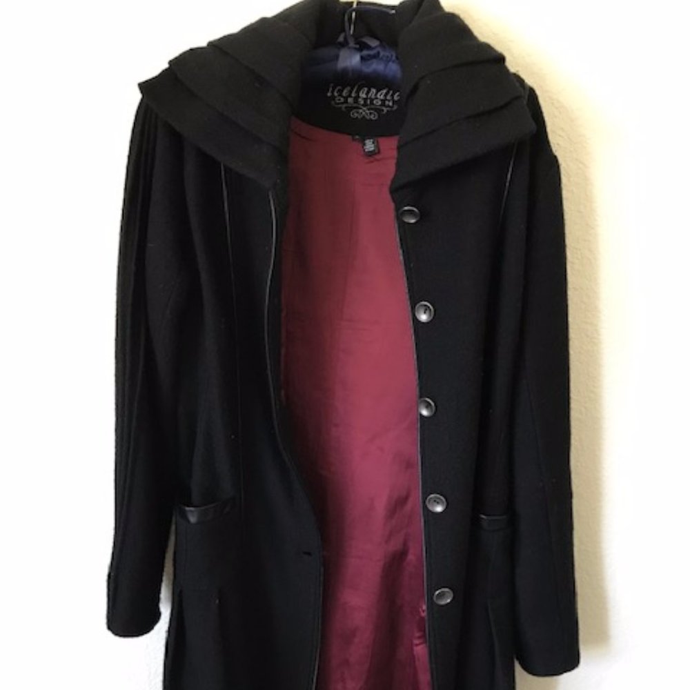 Icelandic Design Wool Coat Black size small